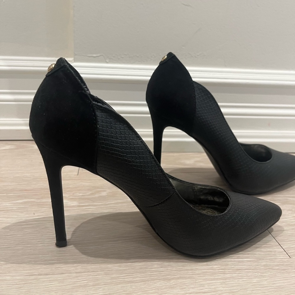Closed Toe Black Suede/Faux Alligator Heels